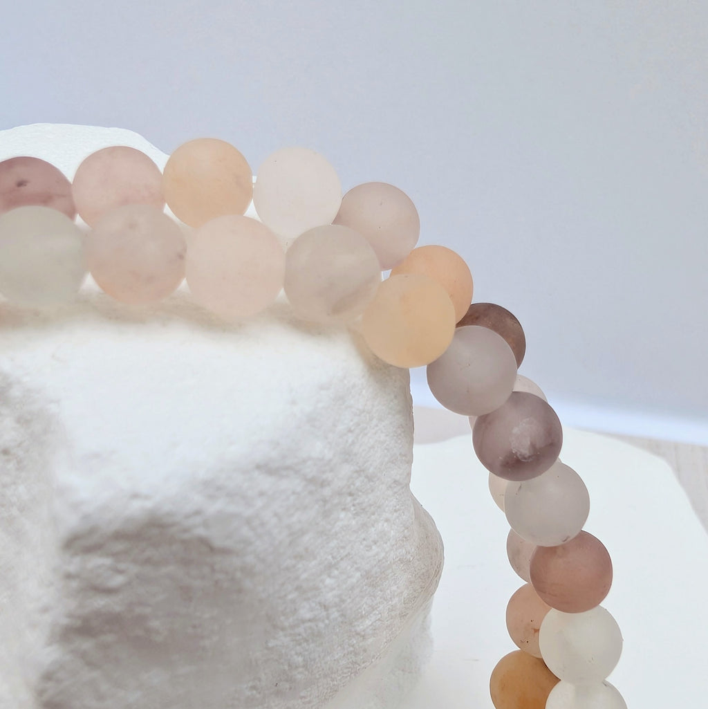 Herzenssache – Natursteinarmband