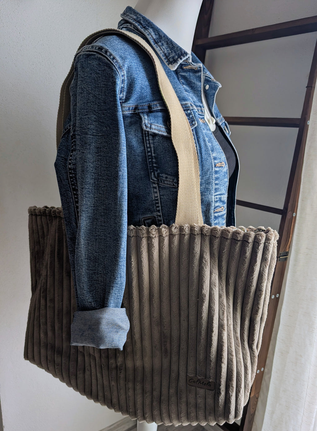 LOFT – Teddyplüsch Shopper in Cordoptik · Sand