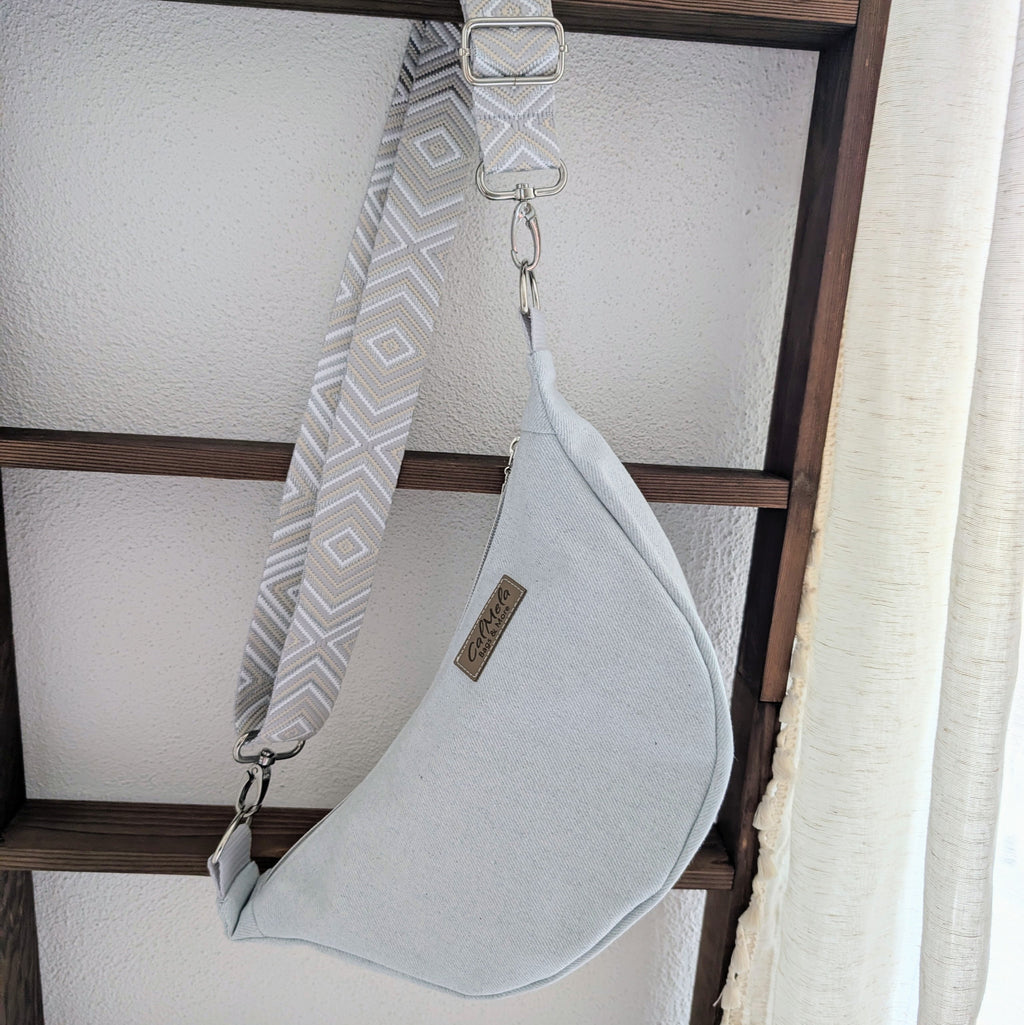 Moonbag