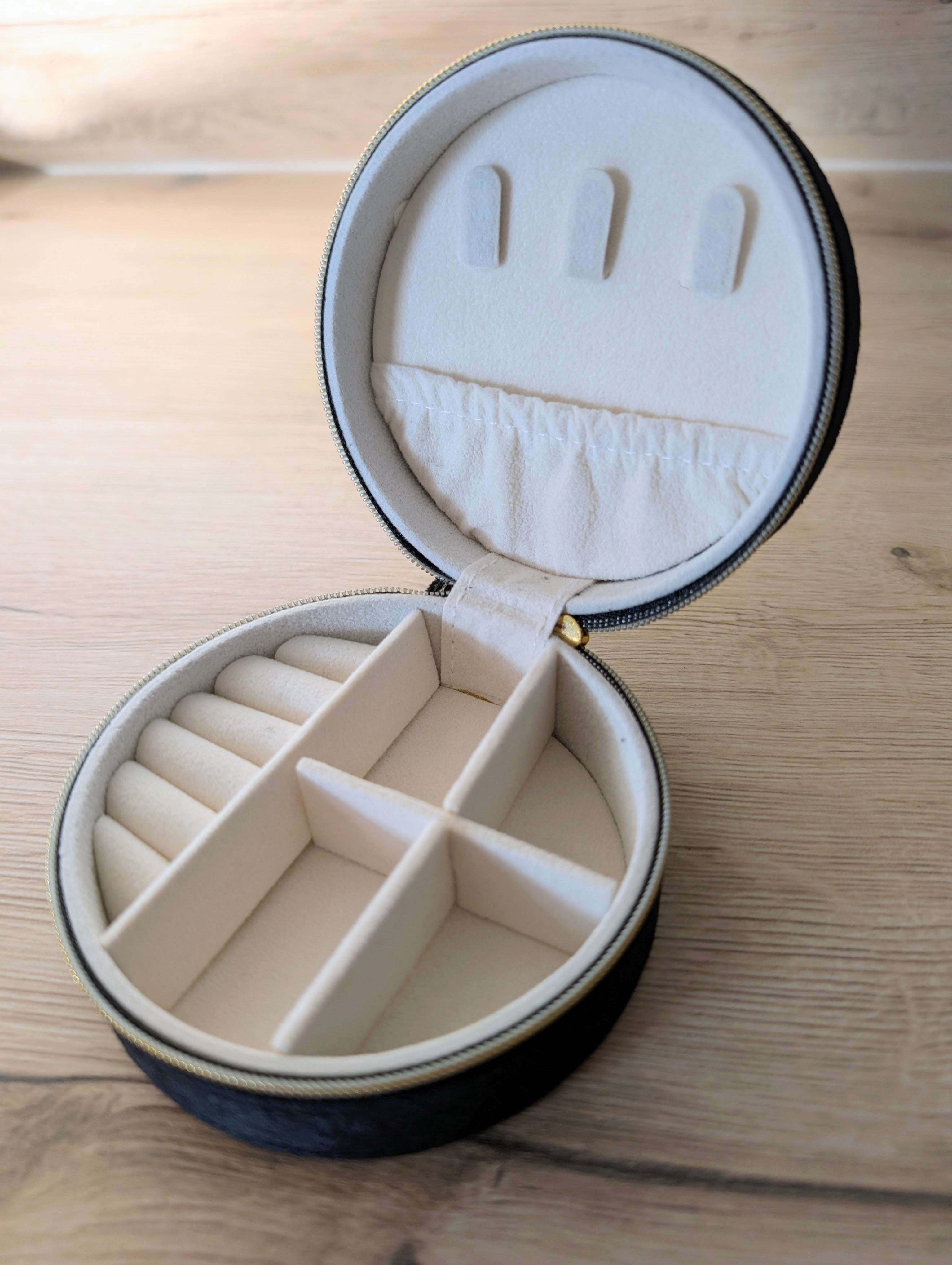 Schmuckcase – rund - schwarz