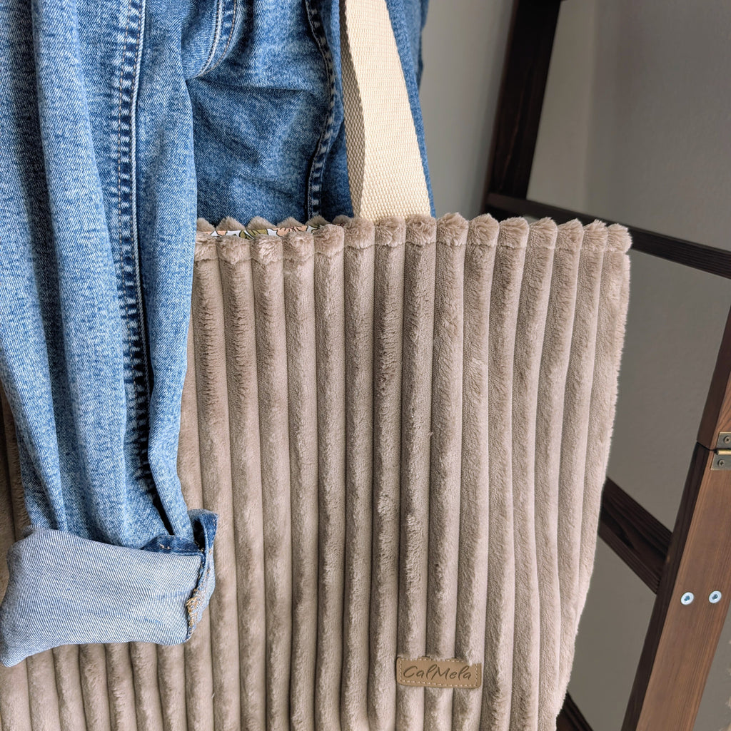 LOFT – Teddyplüsch Shopper in Cordoptik · Sand