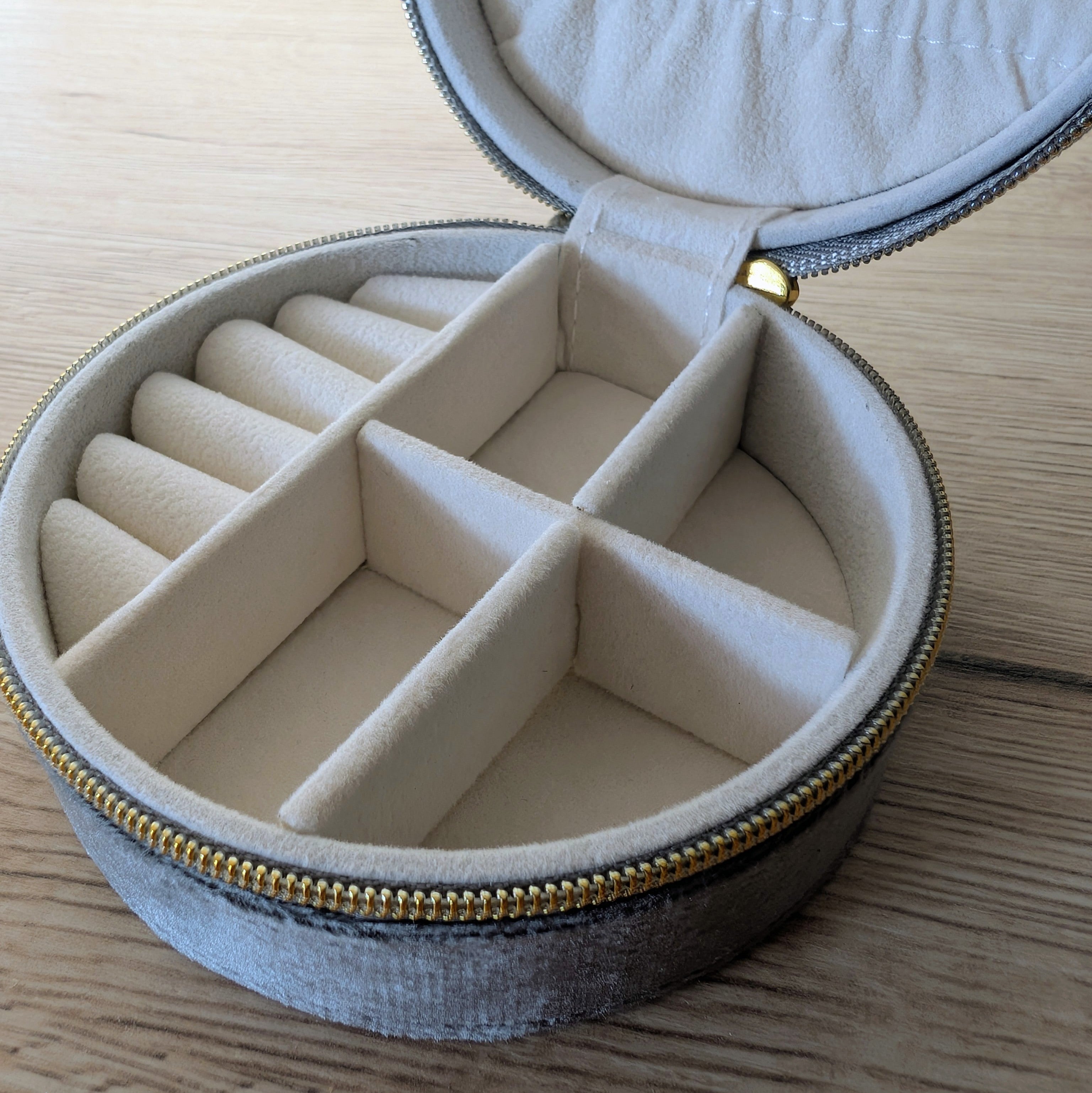 Schmuckcase – rund - grau