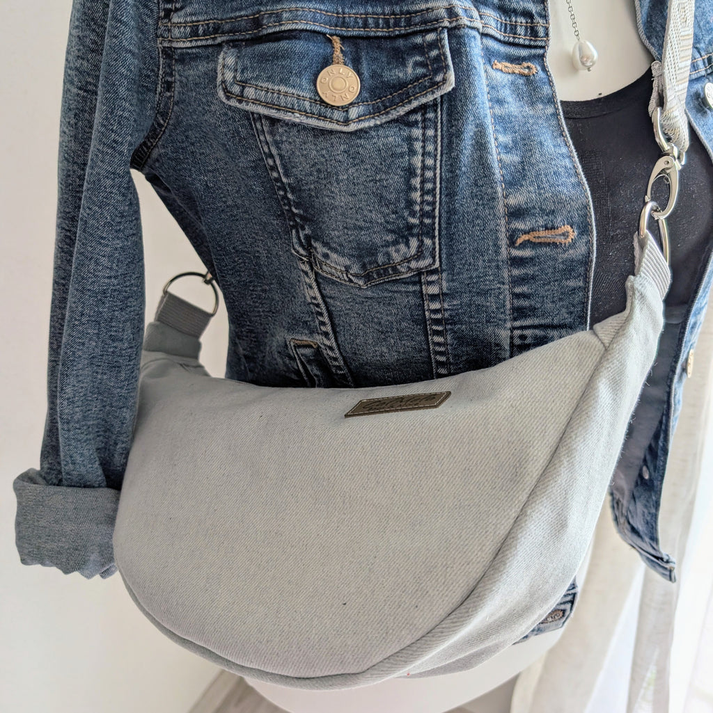Moonbag