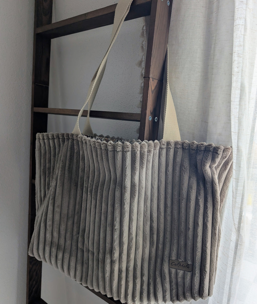LOFT – Teddyplüsch Shopper in Cordoptik · Sand
