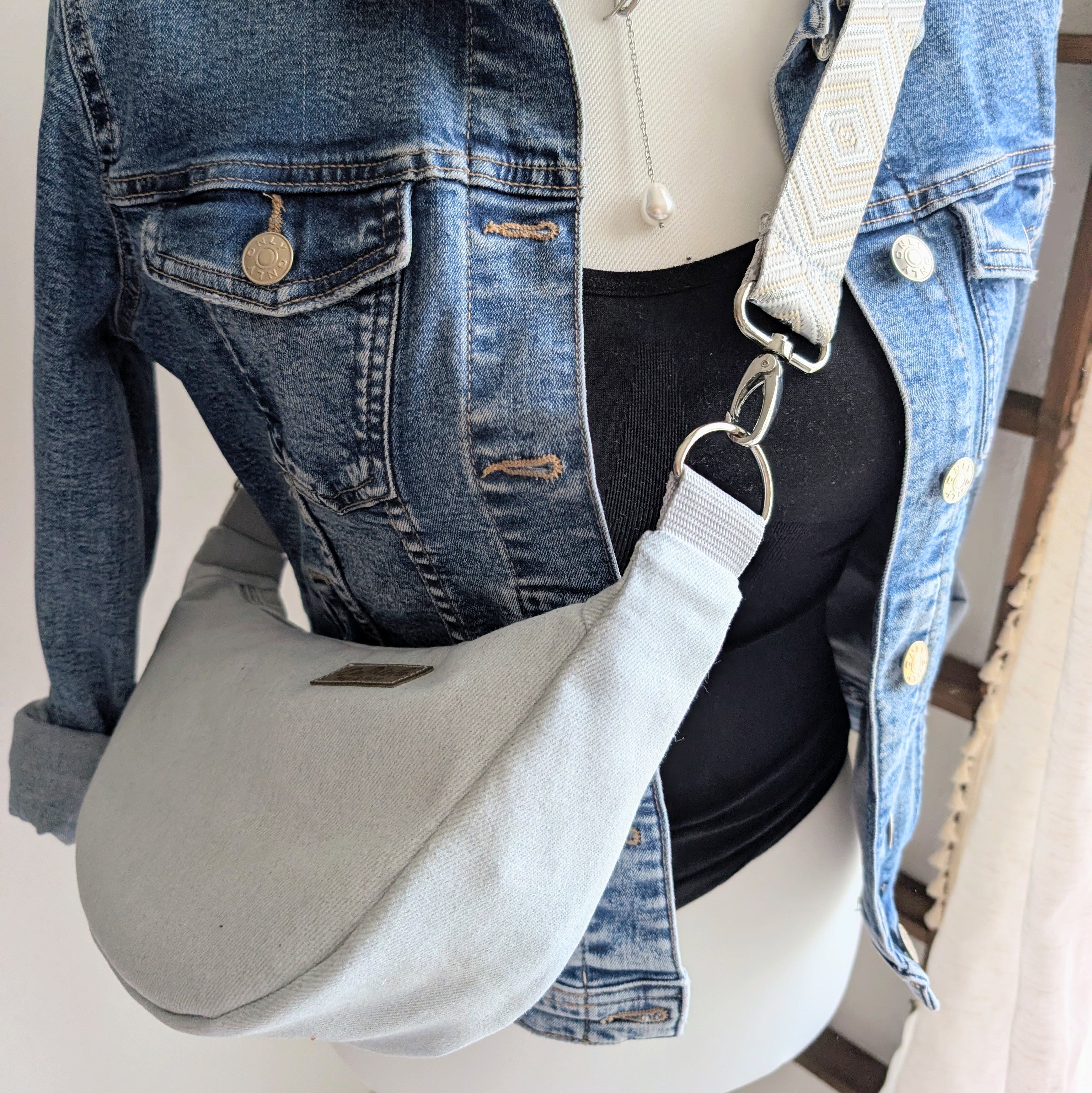 Moonbag